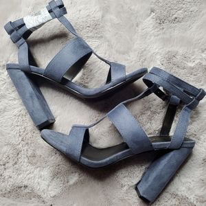 Blue sandal/heels